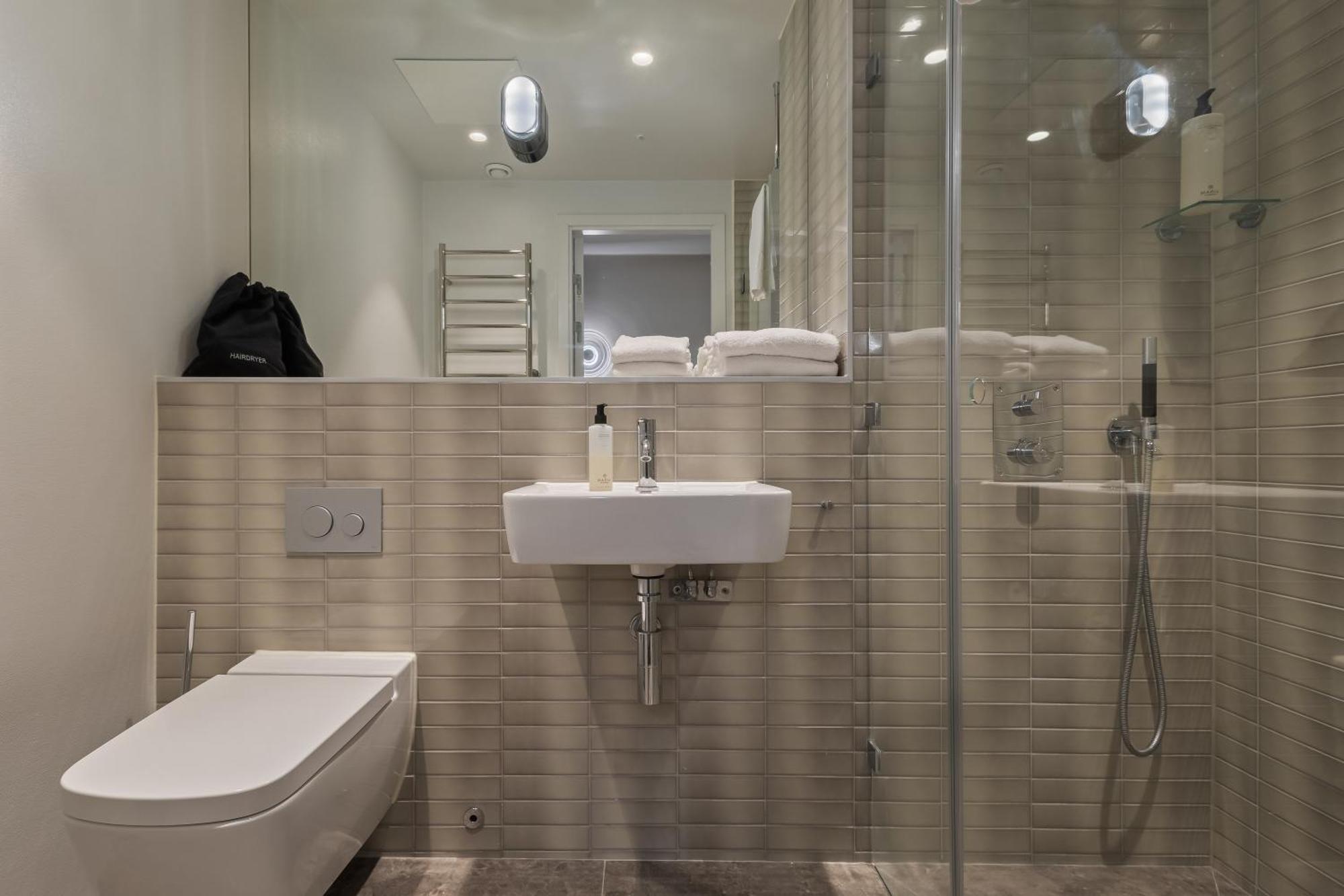 Unity Hammarby Sjoestad - A Studio Hotel Stockholm Eksteriør bilde