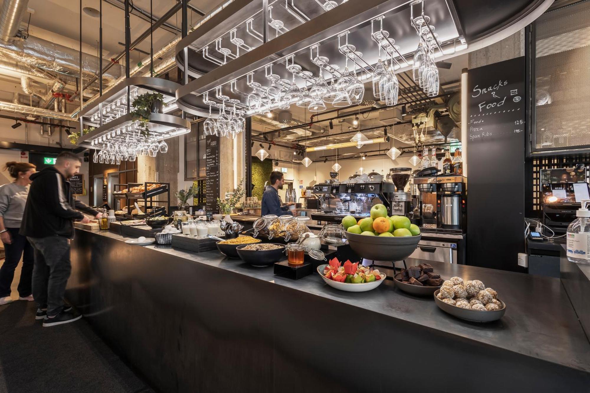 Unity Hammarby Sjoestad - A Studio Hotel Stockholm Eksteriør bilde